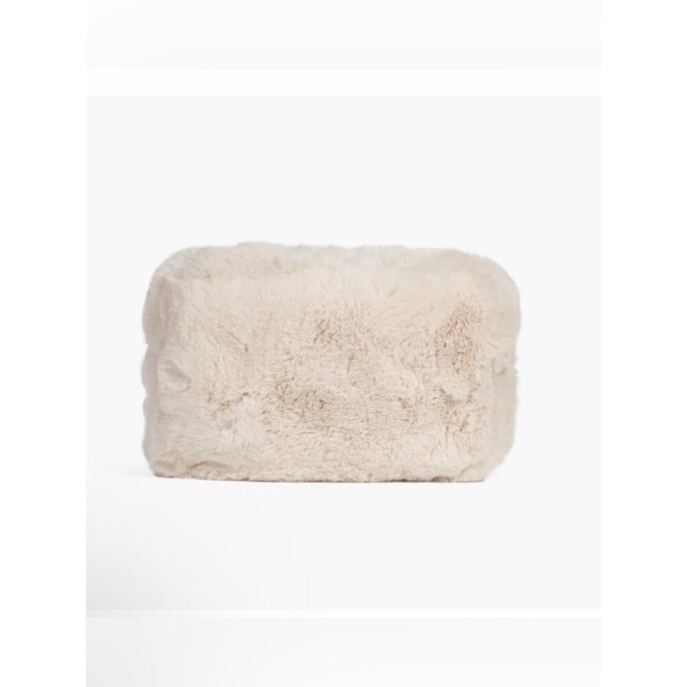 Lola Plush Faux Fur Travel Pouch - Creamy Beige